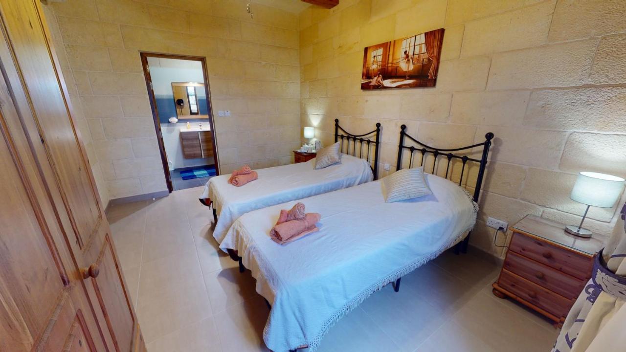 Qala Bed&Breakfast With Swimming Pool - Il-Wenniessa Εξωτερικό φωτογραφία