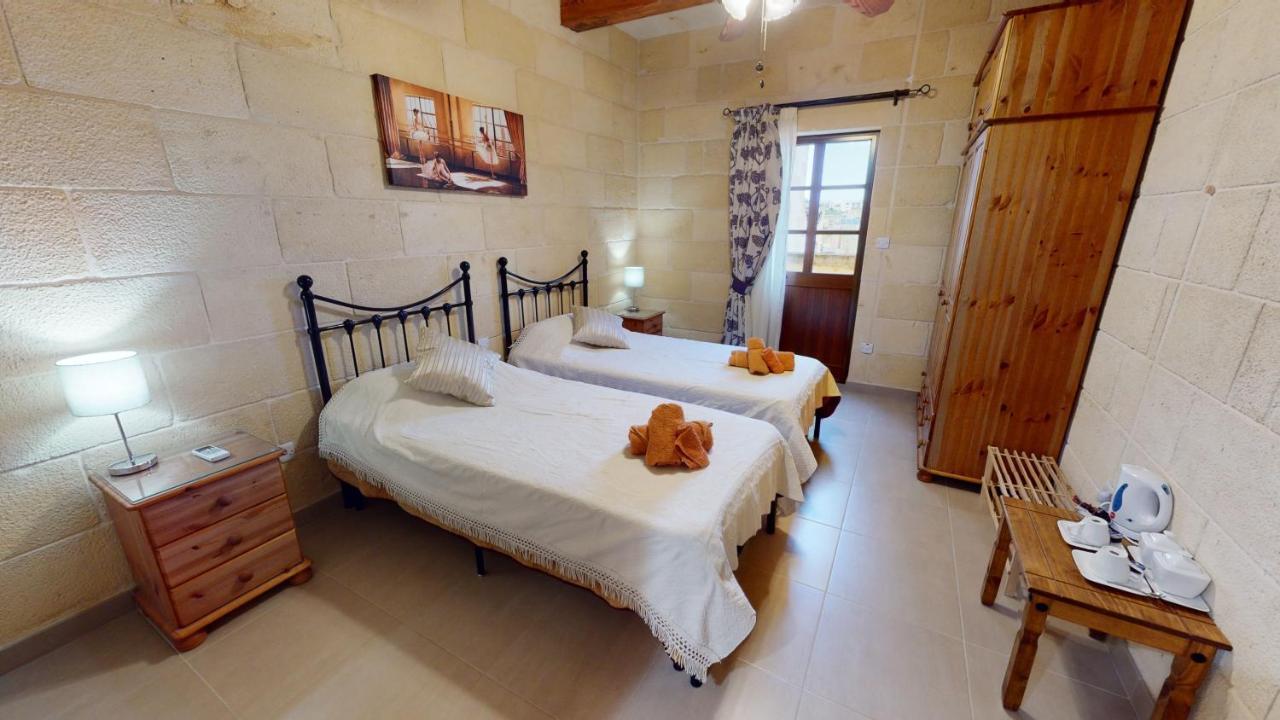 Qala Bed&Breakfast With Swimming Pool - Il-Wenniessa Εξωτερικό φωτογραφία
