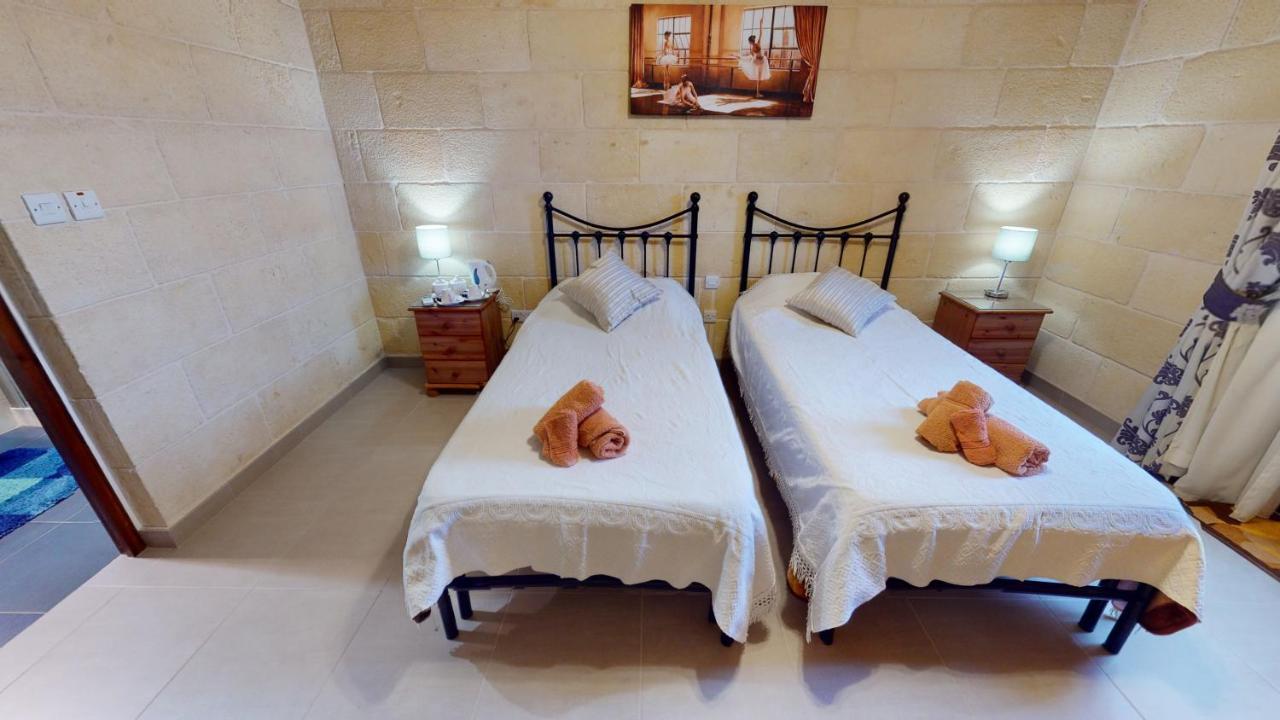 Qala Bed&Breakfast With Swimming Pool - Il-Wenniessa Εξωτερικό φωτογραφία