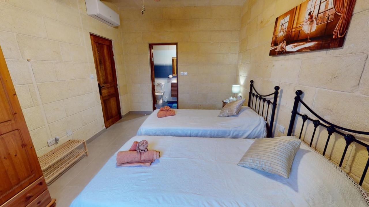 Qala Bed&Breakfast With Swimming Pool - Il-Wenniessa Εξωτερικό φωτογραφία
