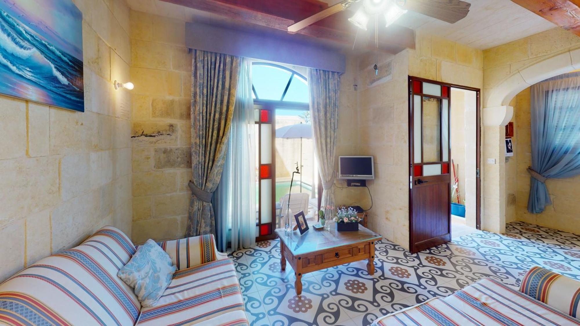 Qala Bed&Breakfast With Swimming Pool - Il-Wenniessa Εξωτερικό φωτογραφία